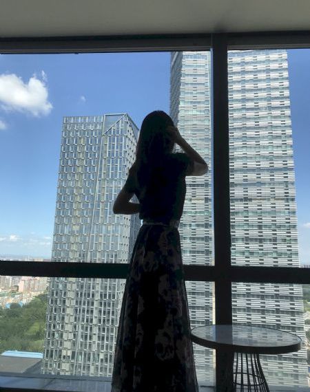 年轻的保姆电影_4KBD在线观看